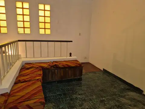 Alquiler de Casa 6 AMBIENTES en Caseros, Tres de  Febrero