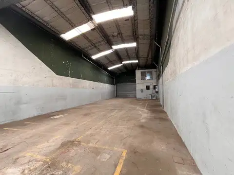 Galpon en Alquiler en Villa Lynch, $ 2.800.000