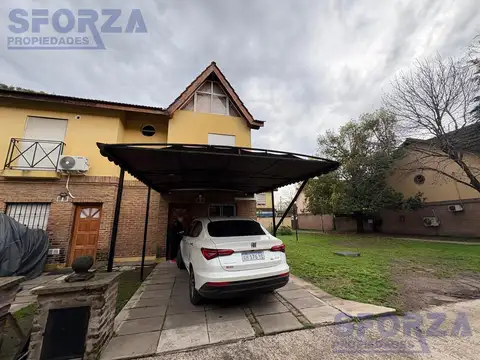 Venta triplex en Barrio cerrado