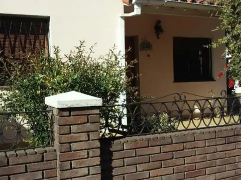 Casa en Venta en Caseros, USD 195.000