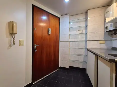 Departamento en Venta en Parque Chacabuco, USD 68.000