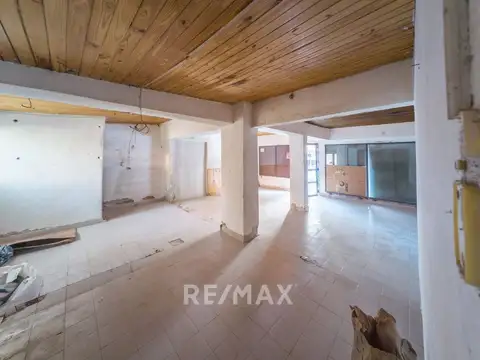 Local en Venta 56 años