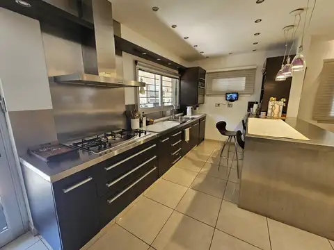 Casa en Venta en Lanus Oeste, USD 310.000