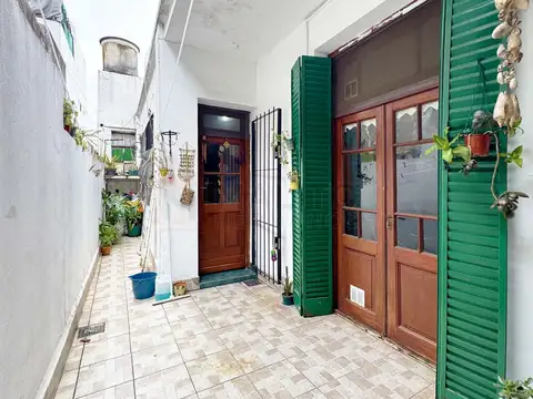 EXCELENTE PH 4 AMBIENTES CON PATIO
