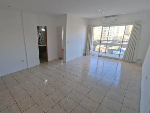 Departamento muy luminoso de un dormitorio en 5º piso