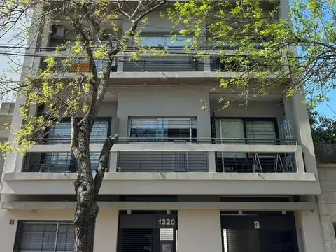 Departamento muy luminoso de un dormitorio en 5º piso 