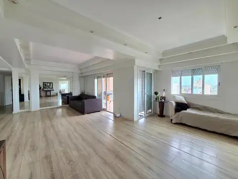 Departamento en Venta de 5 dormitorios