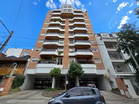 Departamento con Cochera en Venta en Ramos Mejía