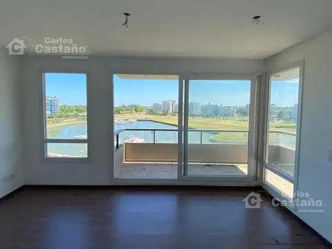 Av. del Puerto al 600