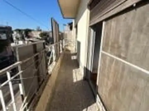 PH AL FRENTA 1 PISO BILLINGHURTS