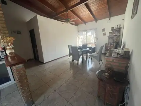 Casa en Planta Alta 1 Dormitorio + Comodin -Opcion de compra PB-