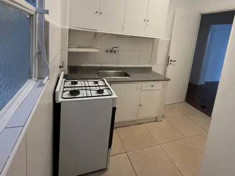 AV CALLAO 2000, Piso 2