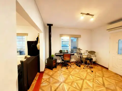 Depto Tipo Casa en Venta en Villa Ballester, USD 69.000