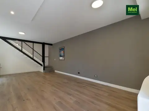 Excelente PH, SIN EXPENSAS, HERMOSA TERRAZA