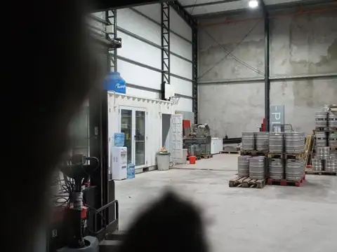 Exelente Galpon En Alquiler En General San Martin