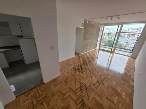 Semipiso frente balcon aterrazado 80m2 a nuevo