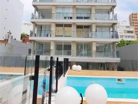 Excelente depto en excelente complejo residencial.