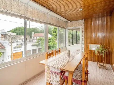 Casa 3 ambientes con 2 baños