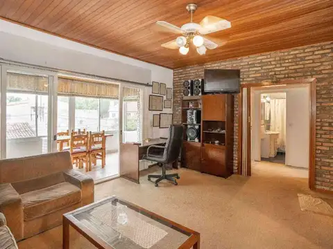 Casa en Venta en El Palomar, USD 220.000