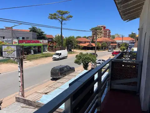 Av 3 entre 125 y 126 100