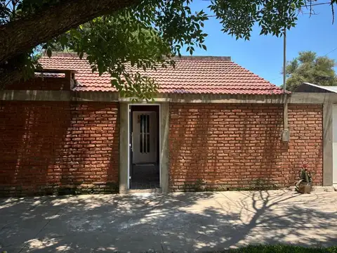 Se VENDE casa en Reconquista