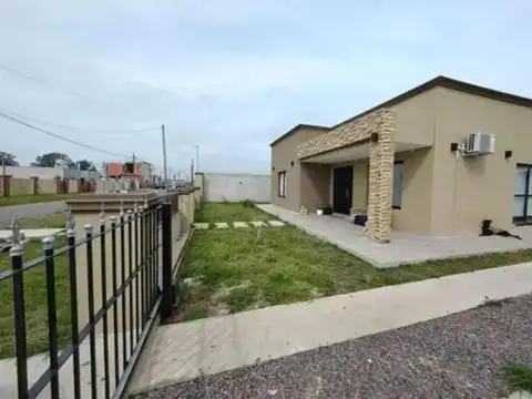 Darwin Y Jose Maria Ezeiza