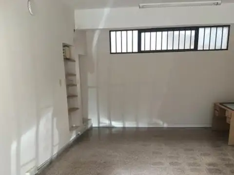 Local Comercial Sobre Bvd Rondeau