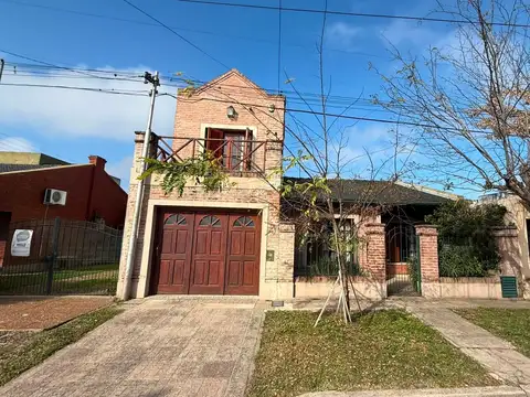 Hermosa Casa en venta en el Barrio El Mirador