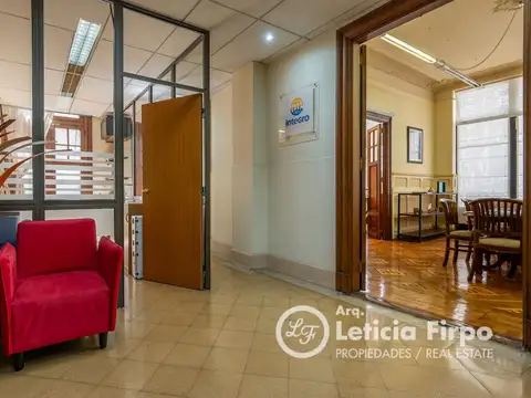 Oficina en Venta 100 años