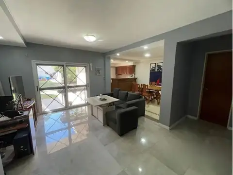 Casa en Venta en Caseros, USD 170.000