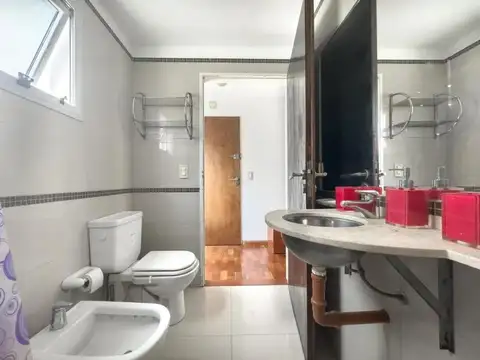 11 De Septiembre De 1888 2700, Piso 2