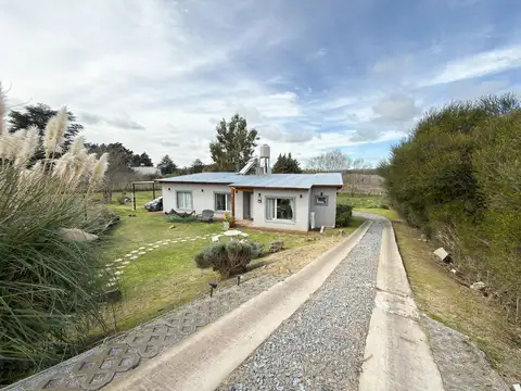 CASA QUINTA DE 3 DORMITORIOS EN VENTA, TANDIL.