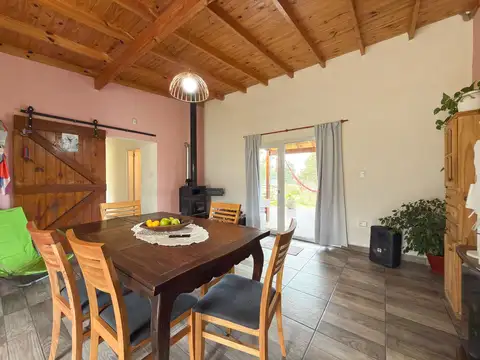 CASA QUINTA DE 3 DORMITORIOS EN VENTA, TANDIL.