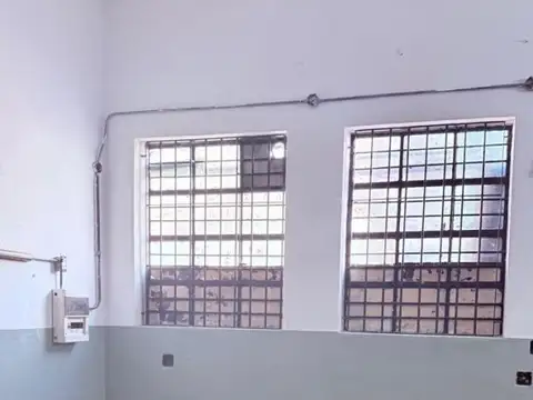 Galpon en Alquiler 10  mts Fondo