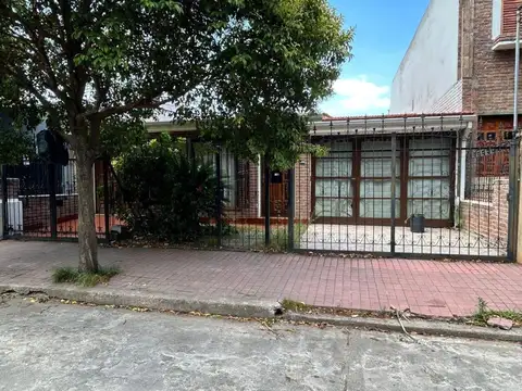 Casa en Domingo Funes 1700