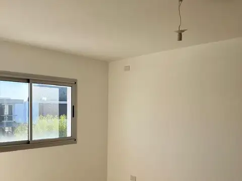Depto Tipo Casa 3 ambientes con 2 baños