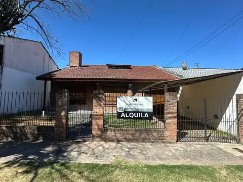 ALQUILER DE CASA 4 AMBIENTES EN SAN MIGUEL