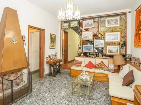 Casa en Venta con 1 cochera
