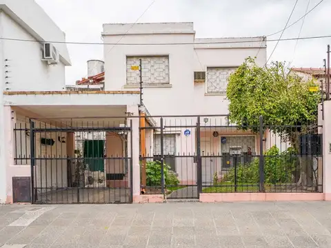 VENTA CASA EN SAN ANDRES COCHERA 2 PLANTAS