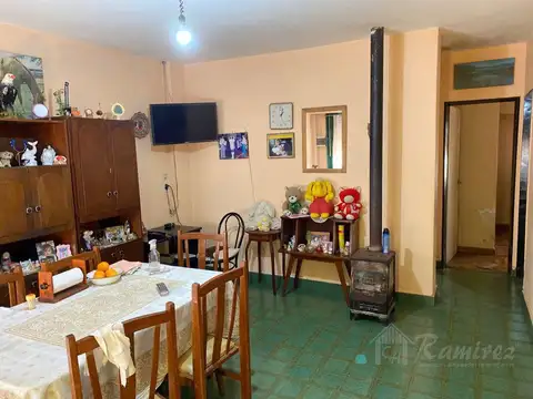 Casa 4 ambientes con 3 baños