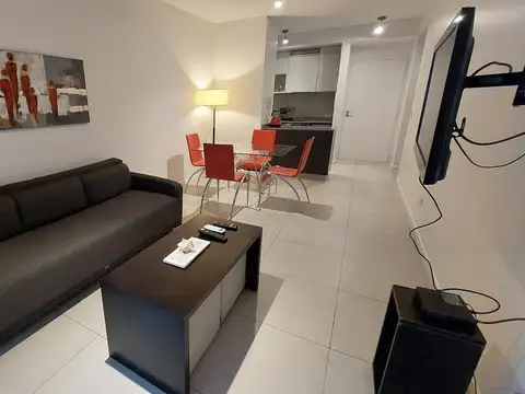 CIUDAD DE LA PAZ al 1600