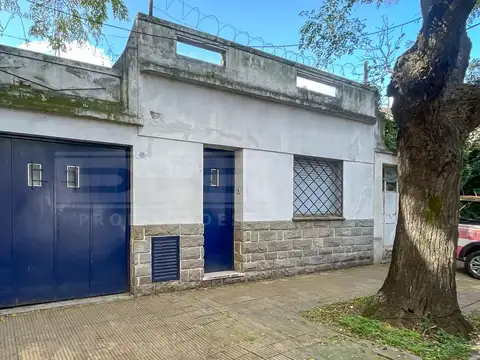 Chacabuco al 500, entre Marmol y Lavalle