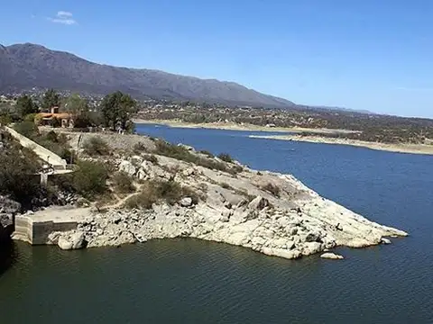 Terreno en Venta de 914,0 m2