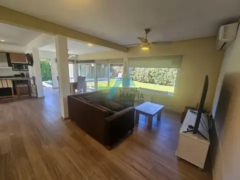 Casa en Venta con 1 cochera