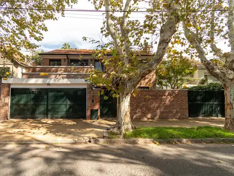 Cómoda y funcional casa en venta en el sector más lindo de Olivos, Vicente López.