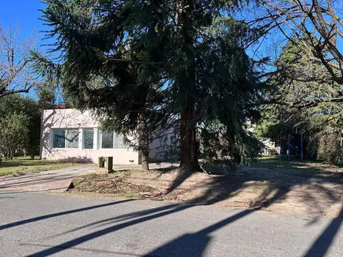 VENTA DE CASA  4 AMBIENTES EN BANCO PROVINCIA