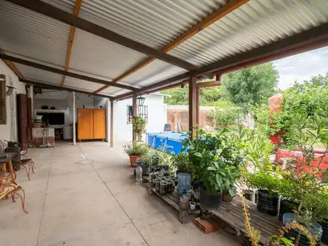Venta Casa Rincón a 1 cuadra de la Plaza