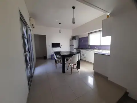 Depto Tipo Casa en Venta de 5 ambientes