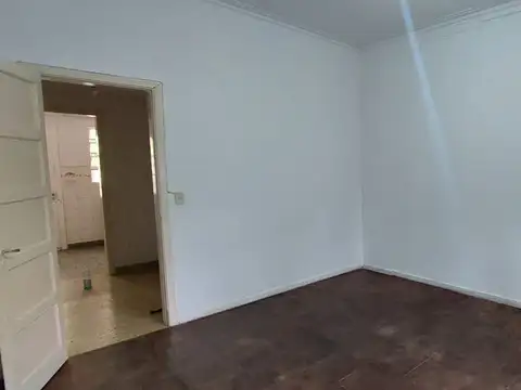 CASA EN UNA PLANTA 80 M2 CUB. JARDIN PATIO, CUARTO HERRAMIENTAS