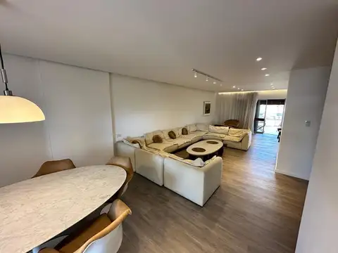 DERQUI 200, Piso 6